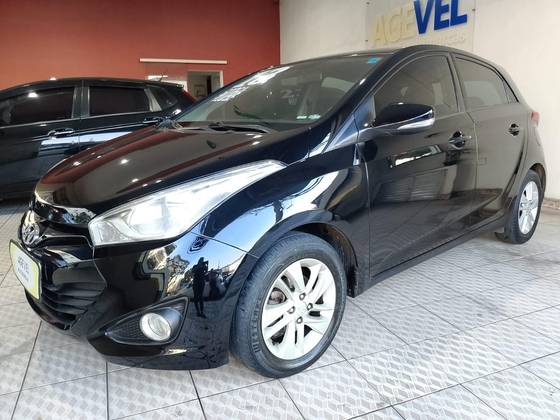 HYUNDAI HB20 1.6 PREMIUM 16V FLEX 4P MANUAL HYUNDAI HB20 1.6 PREMIUM 16V FLEX 4P MANUAL